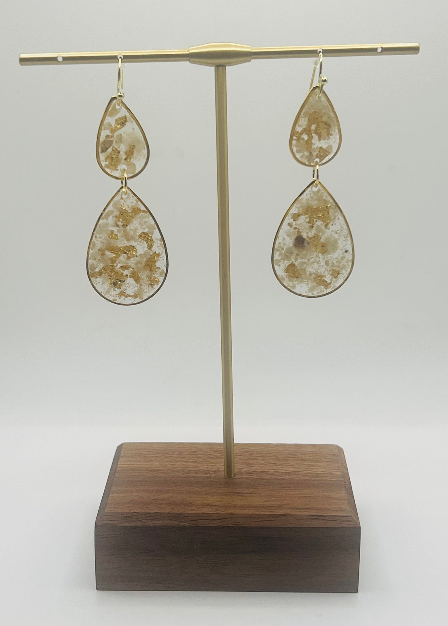 Clara Dangles
